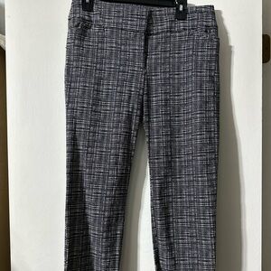 Loft Julie skinny fit (curvy) women black and white pant size 6
